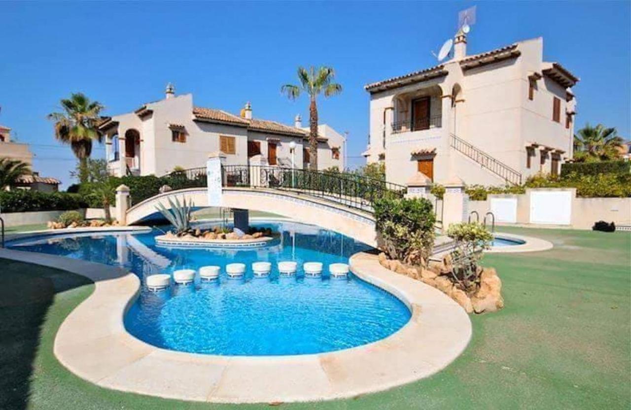 Cozy House Near La Mata Beach ตอร์เรเวียคา ภายนอก รูปภาพ